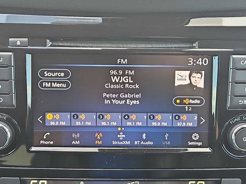 Used 2022 Nissan Rogue Sport SL image 12