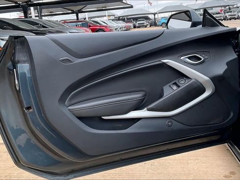 Used 2021 Chevrolet Camaro LT image 20