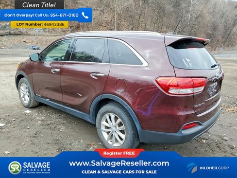 Used 2018 Kia Sorento LX image 3