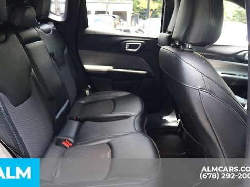 Used 2025 Jeep Compass Latitude AWD/4WD image 22