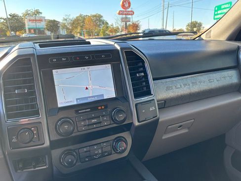 Used 2021 Ford F250 XLT w/ XLT Value Package image 11