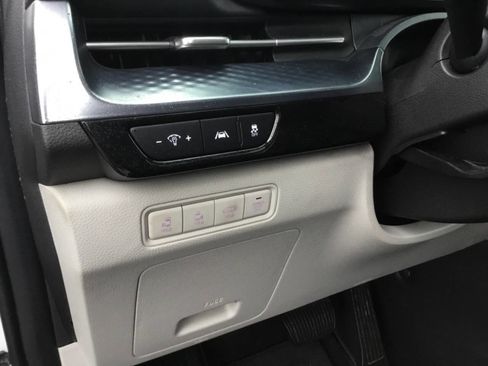 Used 2024 Kia Carnival SX Prestige image 8