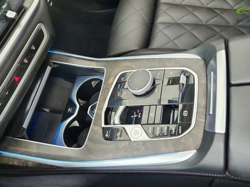 Used 2025 BMW X7 xDrive40i AWD/4WD image 53