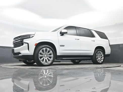 Used 2021 Chevrolet Tahoe Premier w/ Premium Package AWD/4WD image 26