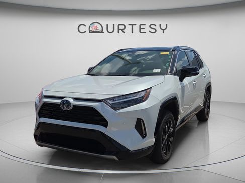 Used 2024 Toyota RAV4 XSE w/ Advanced Technology Package AWD/4WD image 1