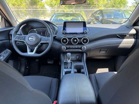 Used 2025 Nissan Sentra SV FWD image 36