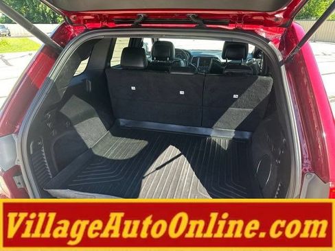 Used 2015 Jeep Grand Cherokee Overland w/ Advanced Technology Group AWD/4WD image 41