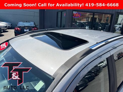 Used 2017 Jeep Compass High Altitude AWD/4WD image 11