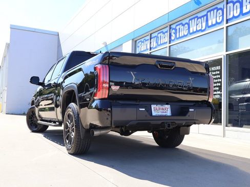 Used 2026 Toyota Tundra Limited w/ TRD Off-Road Package AWD/4WD image 40