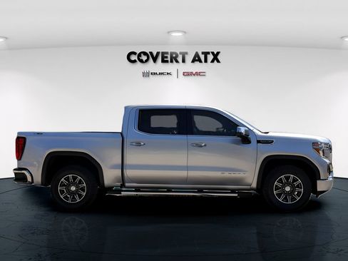 Used 2019 GMC Sierra 1500 SLT w/ SLT Premium Plus Package AWD/4WD image 8