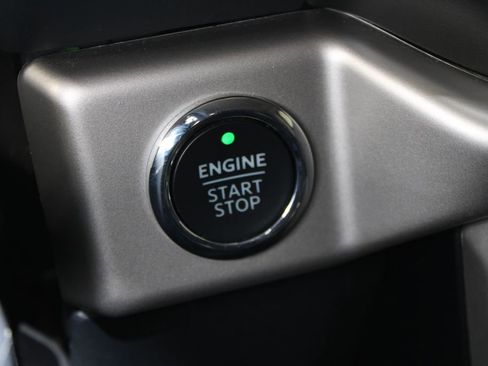 Used 2024 Ford Expedition XLT image 47