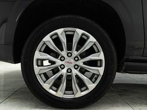 Used 2023 GMC Yukon XL Denali image 35