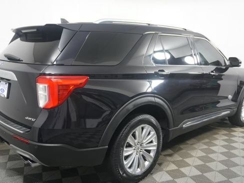 Used 2023 Ford Explorer King Ranch w/ Technology Package AWD/4WD image 3