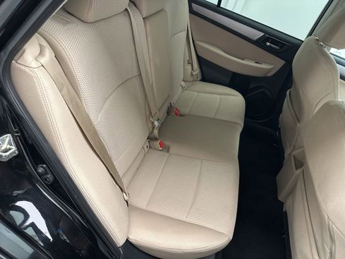 Used 2015 Subaru Outback 2.5i Premium AWD/4WD image 11
