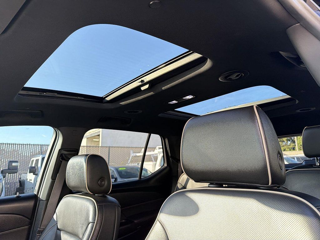 Used 2023 Chevrolet Traverse Premier w/ Redline Edition FWD image 18