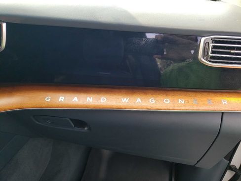 Used 2022 Jeep Grand Wagoneer Series II w/ Premium Group II AWD/4WD image 36