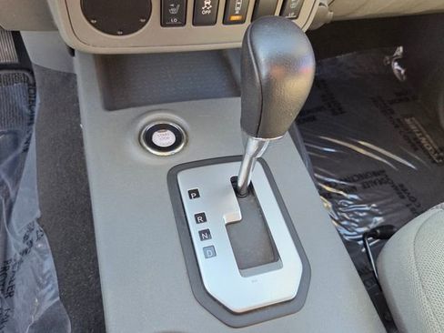 Used 2021 Nissan Frontier SV w/ Midnight Edition Floor Mats image 29