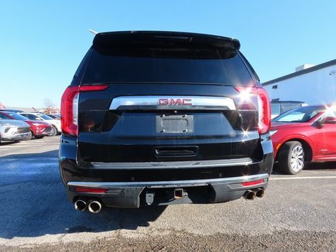 Used 2021 GMC Yukon XL Denali image 9