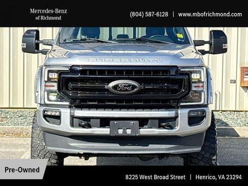 Used 2022 Ford F250 Lariat w/ Black Appearance Package image 10