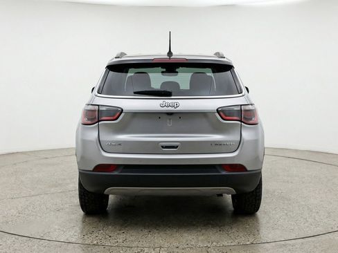 Used 2025 Jeep Compass Trailhawk AWD/4WD image 7