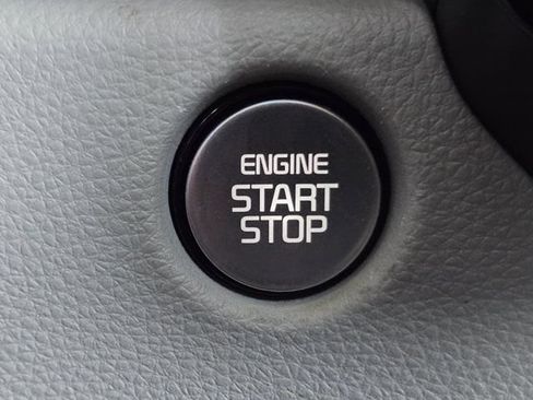 Used 2025 Kia Carnival SX FWD image 21