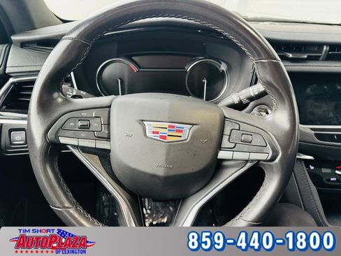 Used 2023 Cadillac XT6 Luxury image 9