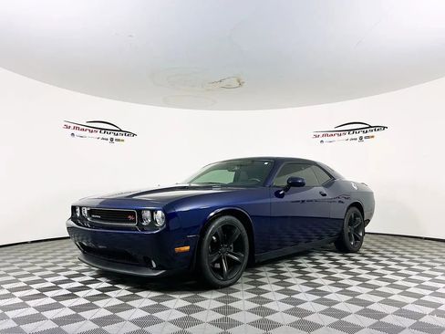 Used 2013 Dodge Challenger R/T image 4