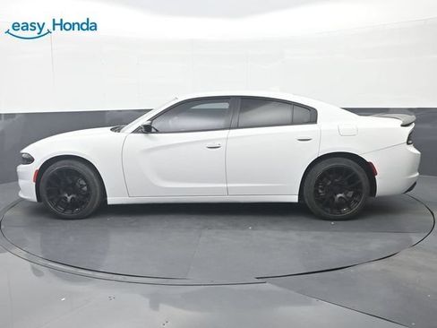 Used 2023 Dodge Charger SXT RWD image 4