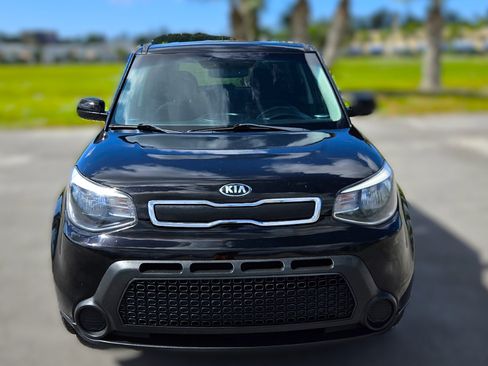 Used 2015 Kia Soul image 2