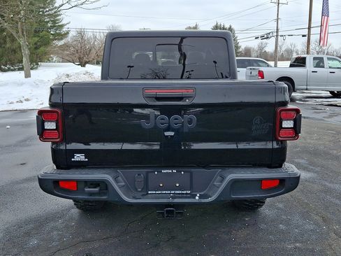 Certified 2022 Jeep Gladiator Sport image 5