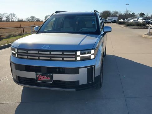 Used 2025 Hyundai Santa Fe SEL image 4