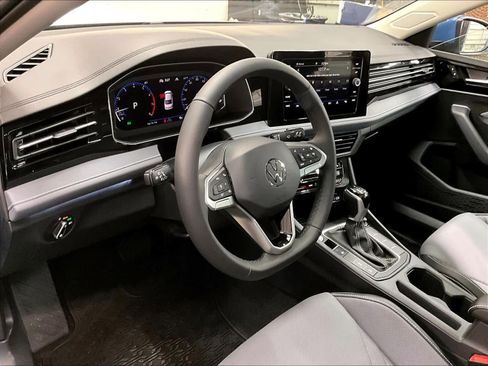 New 2026 Volkswagen Jetta SEL image 8