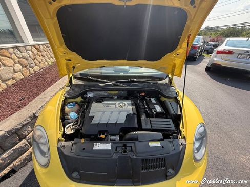 Used 2014 Volkswagen Beetle TDI image 20