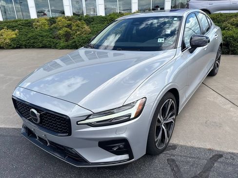 Used 2024 Volvo S60 B5 Core w/ Climate Package AWD/4WD image 2
