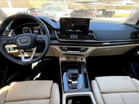 Used 2023 Audi Q5 e Prestige image 16