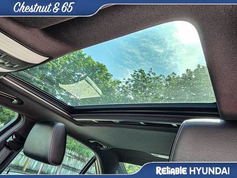 Used 2016 Mercedes-Benz E 350 4MATIC Sedan image 29