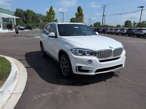 Used 2017 BMW X5 xDrive35i AWD/4WD image 7