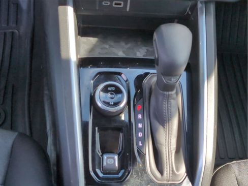 Certified 2024 Chevrolet Colorado Trail Boss w/ Advanced Trailering Package image 17