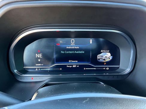 Used 2024 Chevrolet Suburban RST image 24