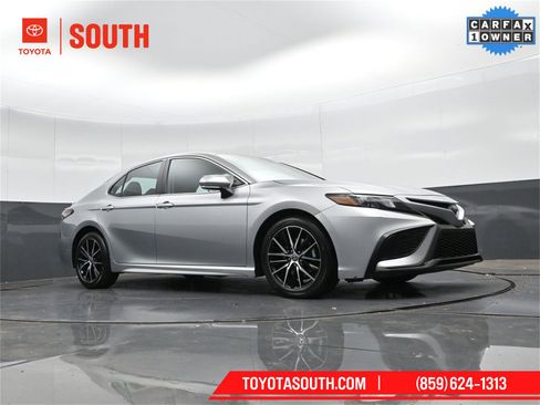 Used 2023 Toyota Camry SE image 44