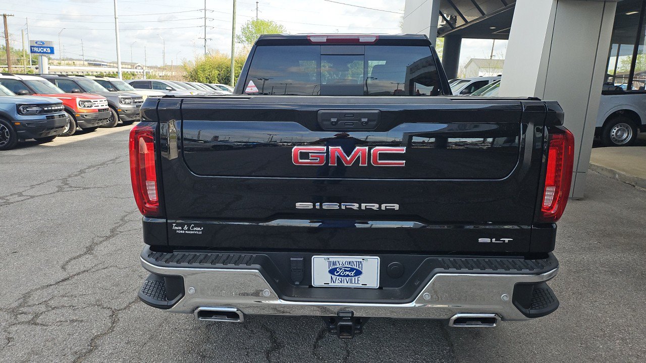 Used 2024 GMC Sierra 1500 SLT w/ SLT Premium Plus Package AWD/4WD image 4