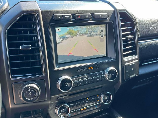 Used 2018 Ford Expedition Limited w/ Equipment Group 301A AWD/4WD image 36