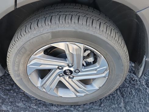 Used 2023 Hyundai Santa Fe SEL AWD/4WD image 11