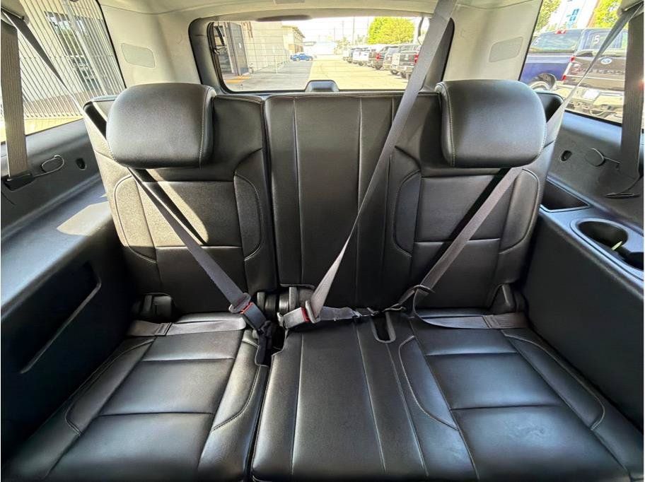 Used 2015 Chevrolet Suburban LT AWD/4WD image 11