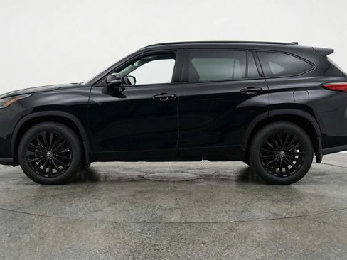 Used 2025 Toyota Highlander XSE image 5