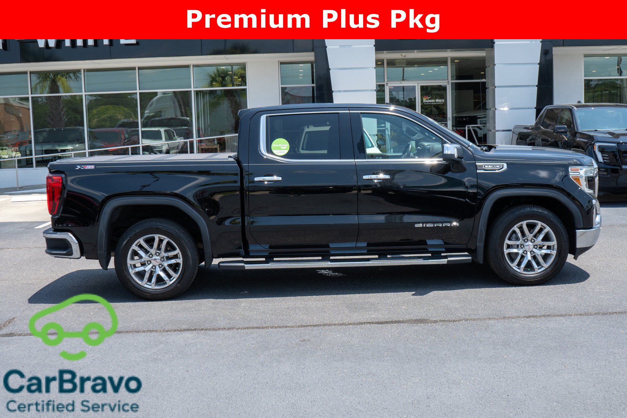 Used 2021 GMC Sierra 1500 SLT w/ SLT Premium Plus Package AWD/4WD image 2