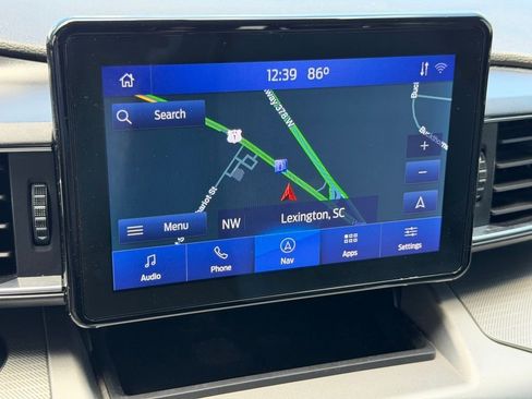 Used 2021 Ford Explorer XLT w/ Equipment Group 202A RWD image 13