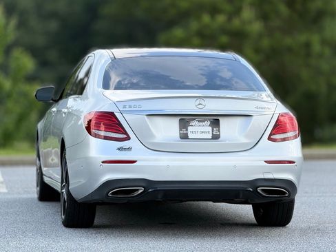 Used 2019 Mercedes-Benz E 300 4MATIC image 5