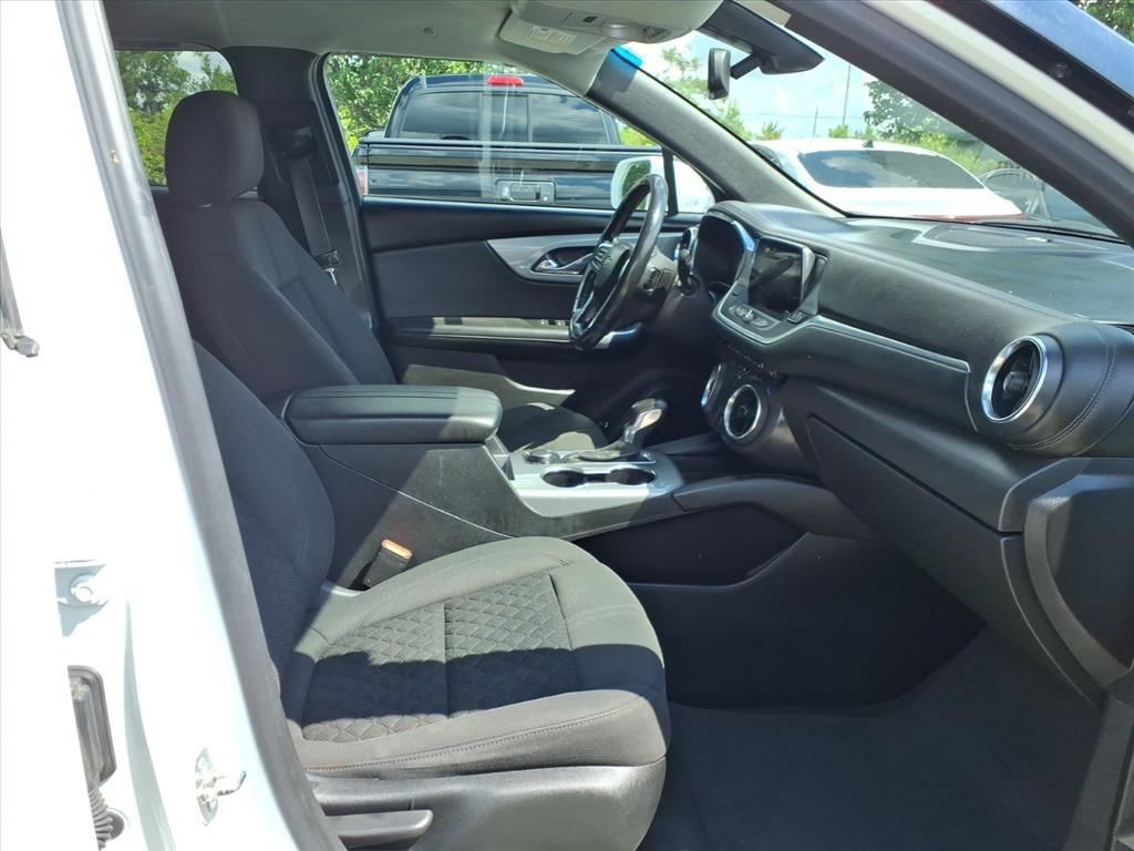 Used 2019 Chevrolet Blazer LT FWD image 15
