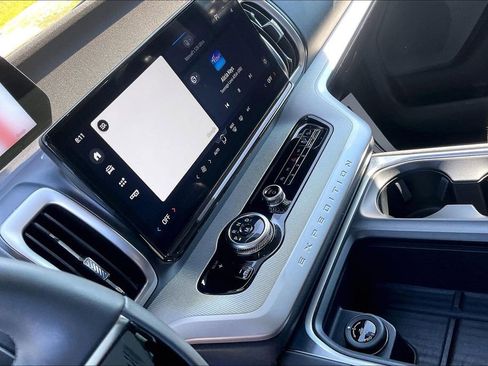 Certified 2025 Ford Expedition Max Active AWD/4WD image 14